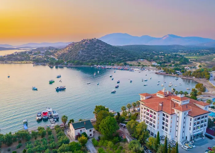 Sibyl Erythrai By Muup Ξενοδοχείο Çeşme